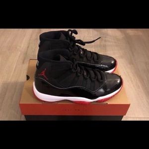 Jordan 11 Bred Retro